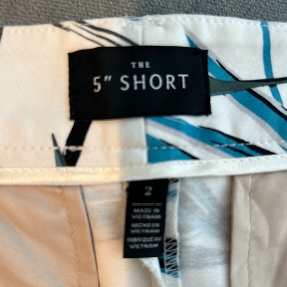 WHBM Stylish Women's Patterned Shorts - Picture 6 of 6